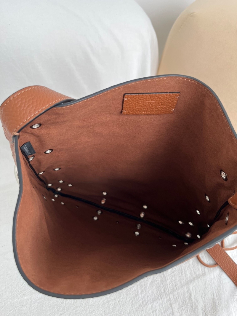 Va1e*ntin0 satchel bag